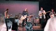 1989-02-26 Electric set